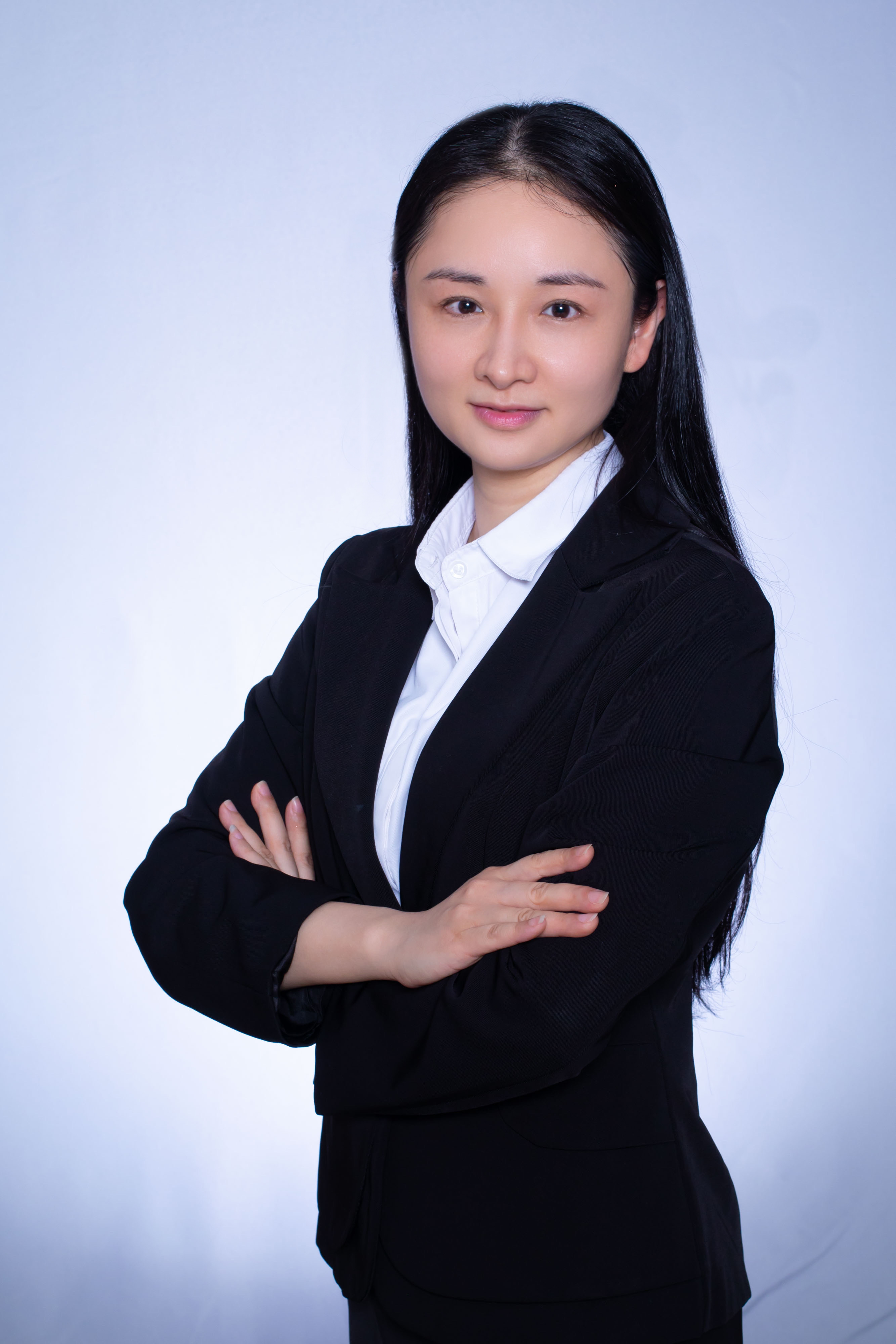 黄慧.JPG