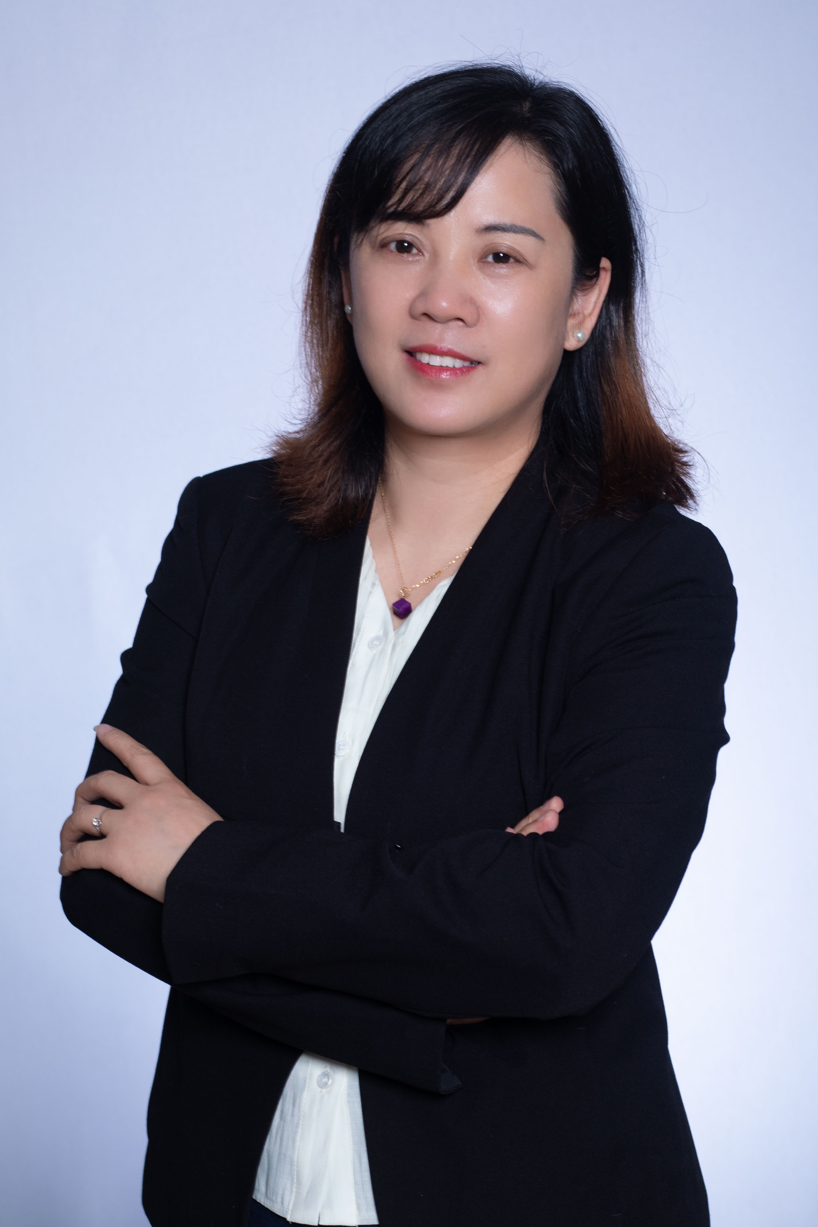 陈丽.JPG